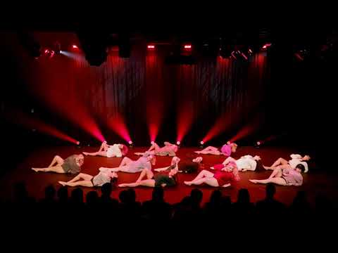 Slow Burn students perform Waiting Game - The Bombshell Burlesque Academy