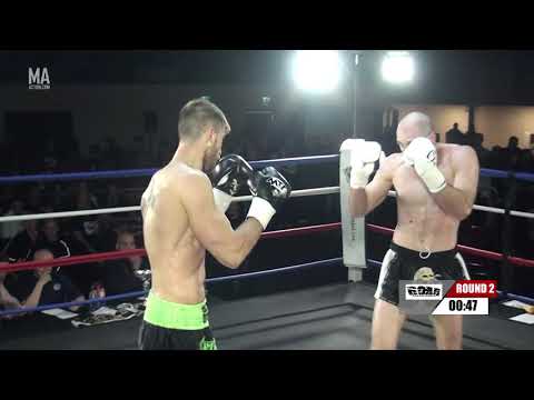Roar Combat League 14 - Ed WICZYNSKI vs Hubert HORBACZONEK
