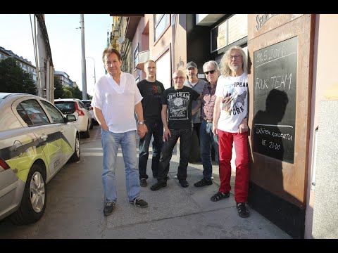 Folk Team - Jako živý (koncert s titulky)