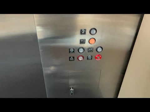 Scenic Montgomery Hydraulic Elevator @ Dillards (Franklin Park Mall) - Toledo, Ohio