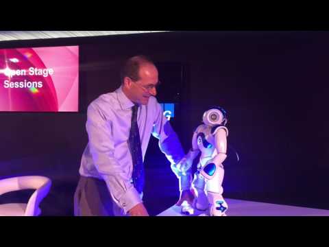 Futurist Speaker: Robot talking to a Futurist. Artificial Intelligence - Keynote Speaker