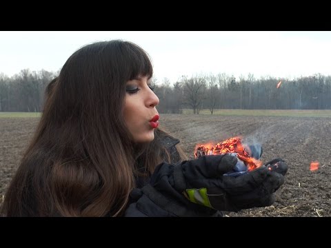 Sarah Sacher - Zu nah an dir [Official Video]