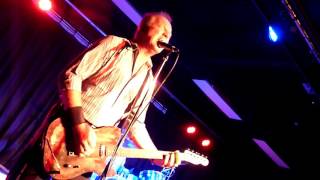 Dr Feelgood - Rolling and Tumbling/Back in The Night, Carlisle 2016.