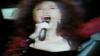 Melissa Manchester - Walk On By
