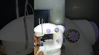 Mini sewing machine Bobin case install