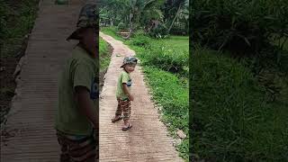 Download lagu Pemandangan alam hijau #music #fyp #viralvideo #fypシ゚ #viralshorts #pemandangan #indah #bocilviral mp3