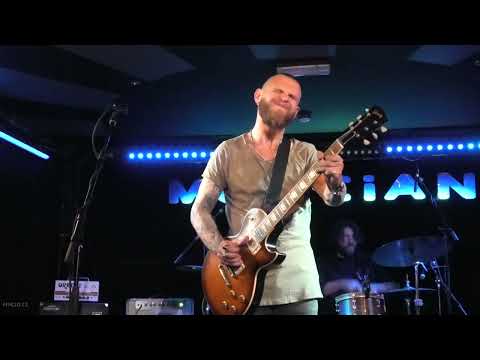 Ben Poole - Dirty Laundry [Live at The Musician, Leicester, U.K.] 13/10/22