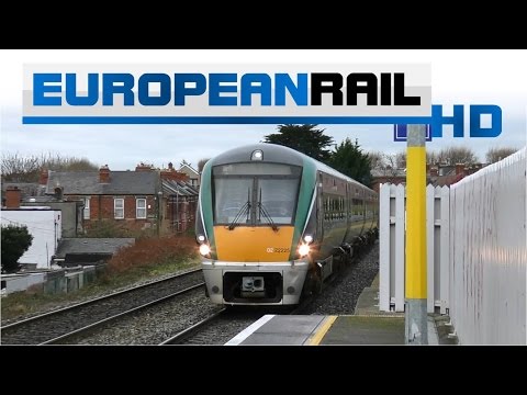 Iarnród Éireann Irish Rail ICR 22000 DMU 22025 passes Drumcondra Station