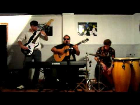 Fumate una chala por La Simple Band (LSB)