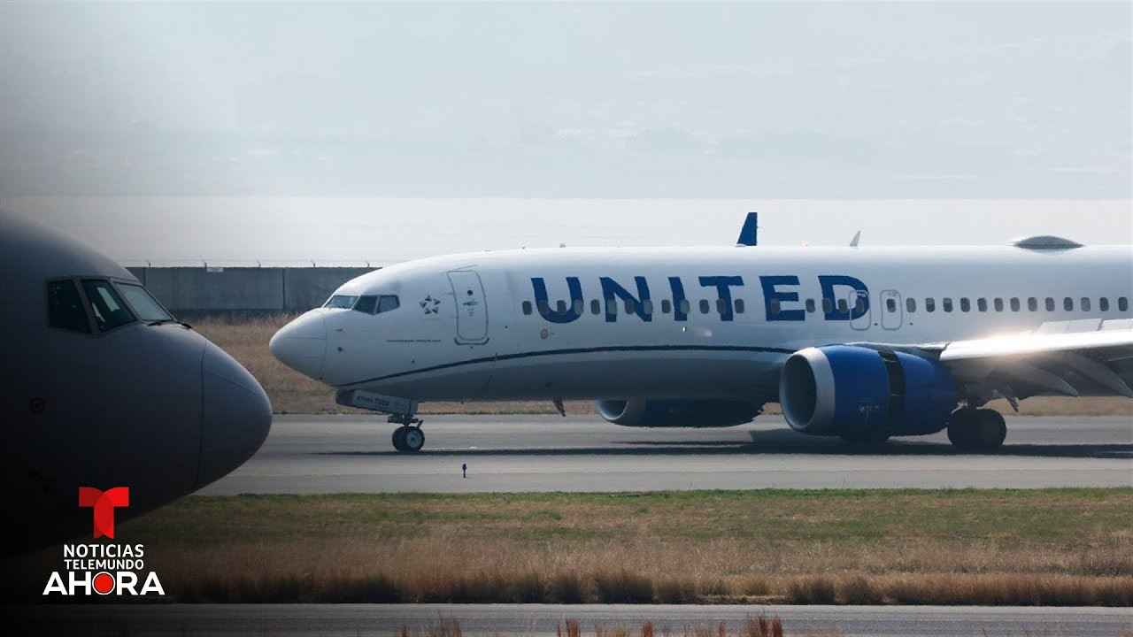 United Airlines eleva sus tarifas por maletas argumentando el alza en el precio del combustible