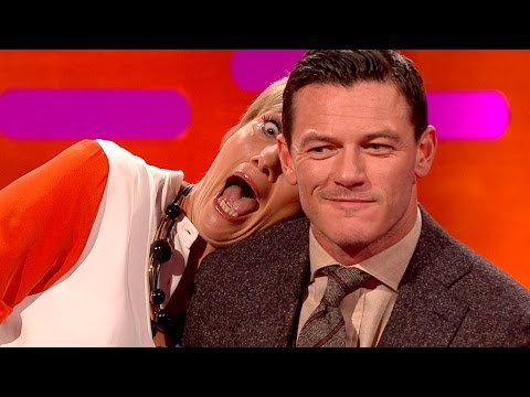 Emma Thompson's photobombing skills - The Graham Norton Show: Series 16 Episode 2 - BBC