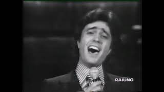 Kadr z teledysku Signora addio tekst piosenki Gianni Nazzaro