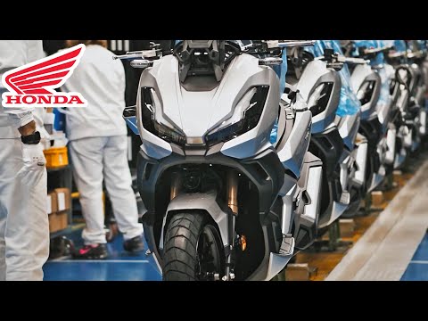 Honda ADV350 production, scooter assembly line