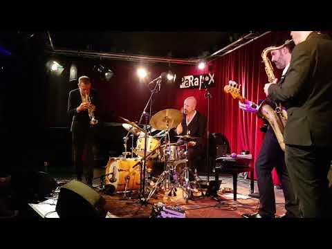 Piet Karsten | Clive Deamer op drums | Paradox Tilburg 18-05 2019