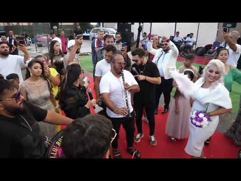 Laura Vass, Formatia Kana Jambe & Arabii lu' Bursuc - Strang din buze cand te vad (Live Event)