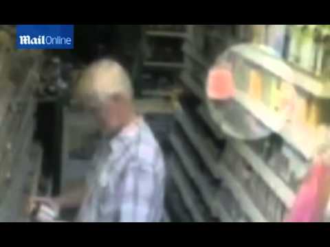 英国商店摄像机捕捉惊悚场景(视频)