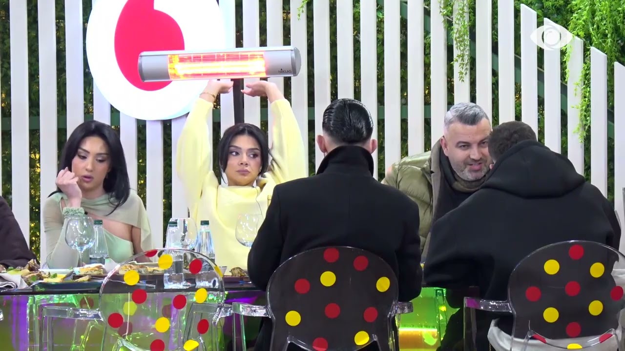 Gimbo debaton me Rogertin: Nuk më thua biri im sa të kem jetë…