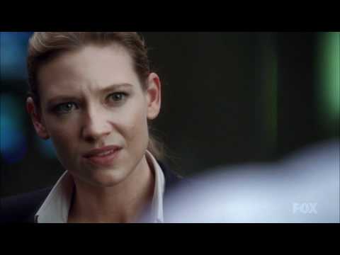 Fringe 3x09 Olivia/Broyles talking about AltBroyles