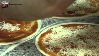 preview picture of video 'Italienisches Restaurant Ristorante La Perla in Dornhan - Pizzeria mit Catering im Kreis Rottweil'