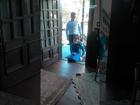 Astronaut's dog 'goes over the moon' for her return home. See heart-warming video.