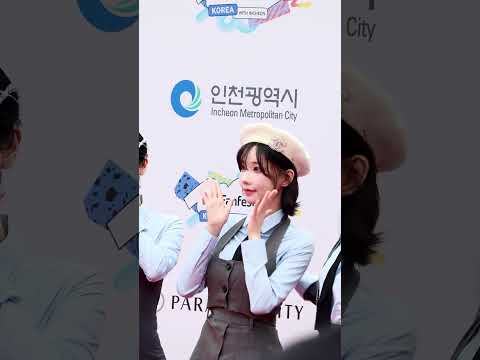 [4K] 240629 유튜브 팬페스타 QWER 포토월 마젠타 직캠