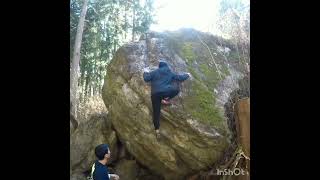 Video thumbnail of 無名, 3級 (6a). 御岳 (Mitake)