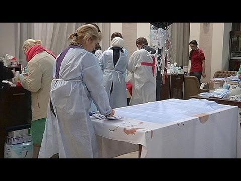 Ginnastica per il trattamento di palla osteoartrite seduto su un video Dolori nausea dolori addominali