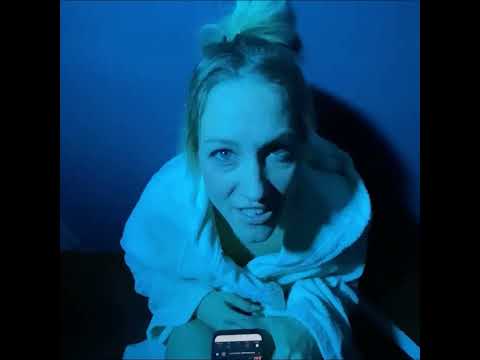 Elisabetta Del Ferro - AMICO NON RESPIRO (video ufficiale)