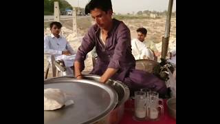 preview picture of video 'Thadhal Sindhi Traditional drink'