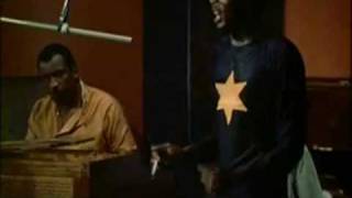 Me First and the Gimme Gimmes (featuring Jimmy Cliff) - The Harder They Come