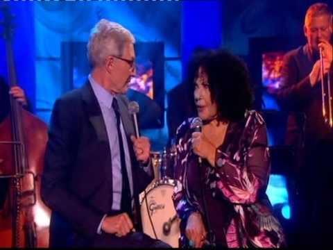 Dame Cleo Laine "Slow Boat To China" FUNNY!