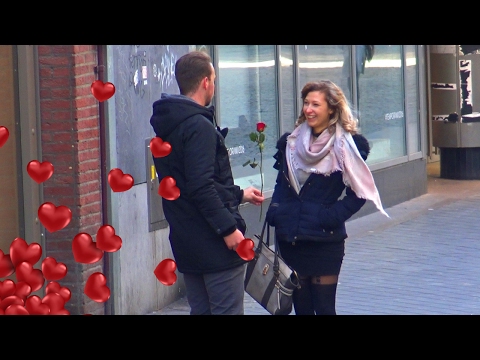 Vrouwen versieren met een Valentijn prank! ROMANTISCH!