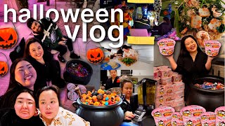 VLOG: surprising my neighbors for halloween!!! + cooking with bestie, girl's sleepover, what i eat 🍜