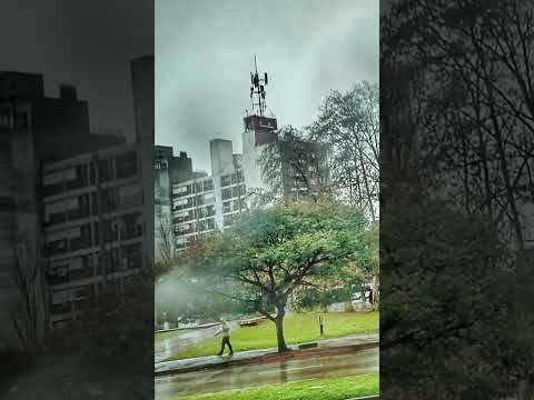 Foto Plaza de la Democracia Tres Cruces Montevideo Uruguay