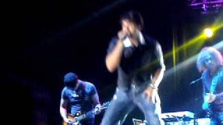 Luis Fonsi La mentira