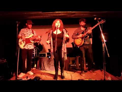BIG MAMA MONTSE & CAPTAIN'S BROTHERHOOD "BLUES ROOTED"