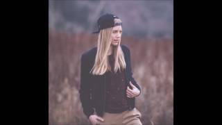 Khalil - Kiss Goodbye Lyrics