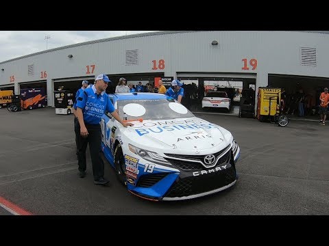 NASCAR Race - Behind the Scene - Pit & Garage Tour at Richmond!!!