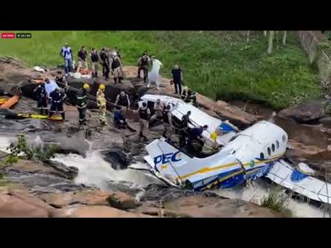 PLANTÃO -  MORTE DA CANTORA SERTANEJA MARÍLIA MENDONÇA VÍTIMA DE UM ACIDENTE AÉREO (05/11/2021)
