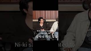 Download lagu niki can't look at jay without laughing 😭 #enhypen #niki #jay #jayki mp3