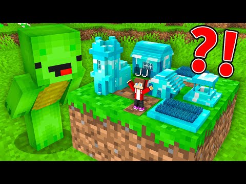 How Mikey Found Tiny DIAMOND JJ's Village in Minecraft - Maizen