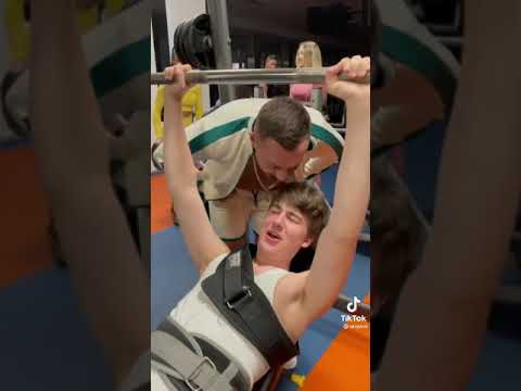 Wajwai i Gastozz u teretani tiktok