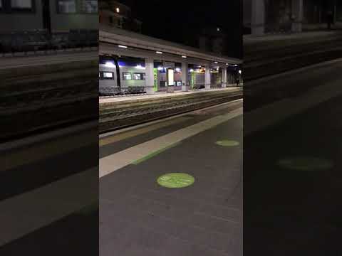 treno regionale a Roma san pietro