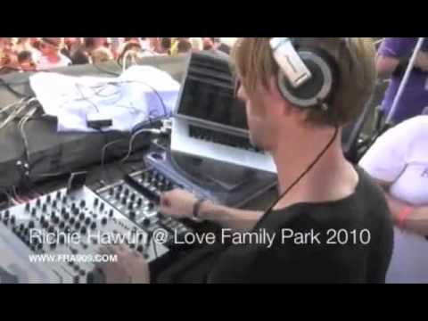 Richie Hawtin Plays BERNY - Shplatten @ Love Family Park 2010