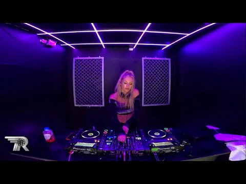 ROSSTREAM SPECIAL /  DANIELA HENSEL/ 20 DE MARZO