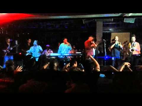 Ya Hand - Dele Sosimi (Jazz Cafe, London  29-08-14)