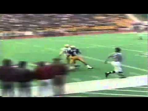 Oregon CB Muhammad Oliver makes a leaping interception vs. UW 10-26-1991