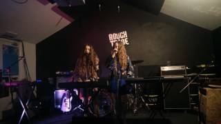 Let&#39;s Eat Grandma - Deep Six Textbook - Live