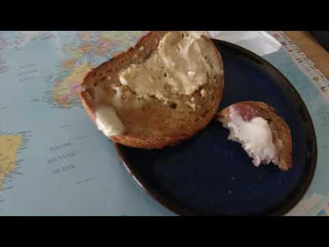 MongoTV_6095 - Min Morgenmad - FRANSKBRØD Med Gammel SPEGEPØLSE og Gummi OST