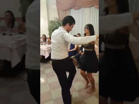 LA PIÙ BELLA TARANTELLA CALABRESE BALLATA DA FORTUNATO & VALENTINA ❤️